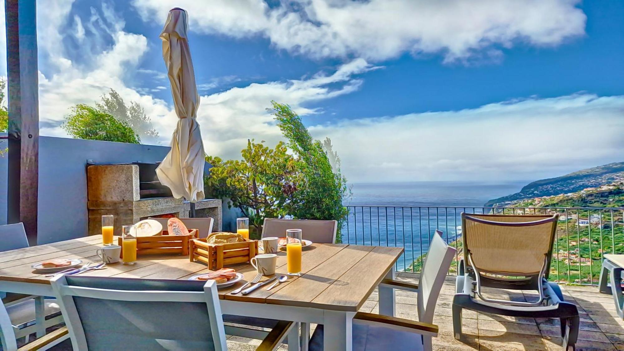 Villa Laura By Lovelystay Calheta  Kültér fotó