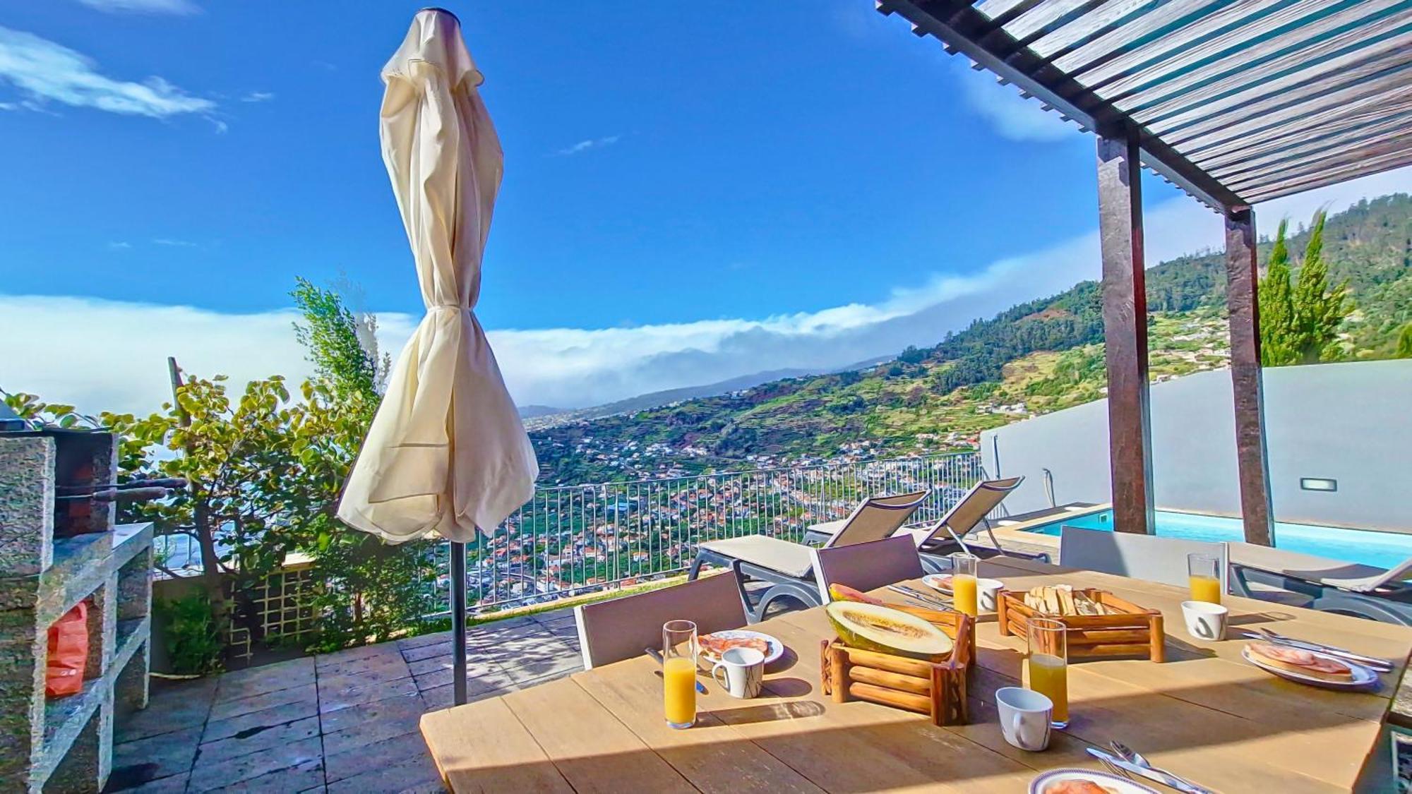 Villa Laura By Lovelystay Calheta  Kültér fotó
