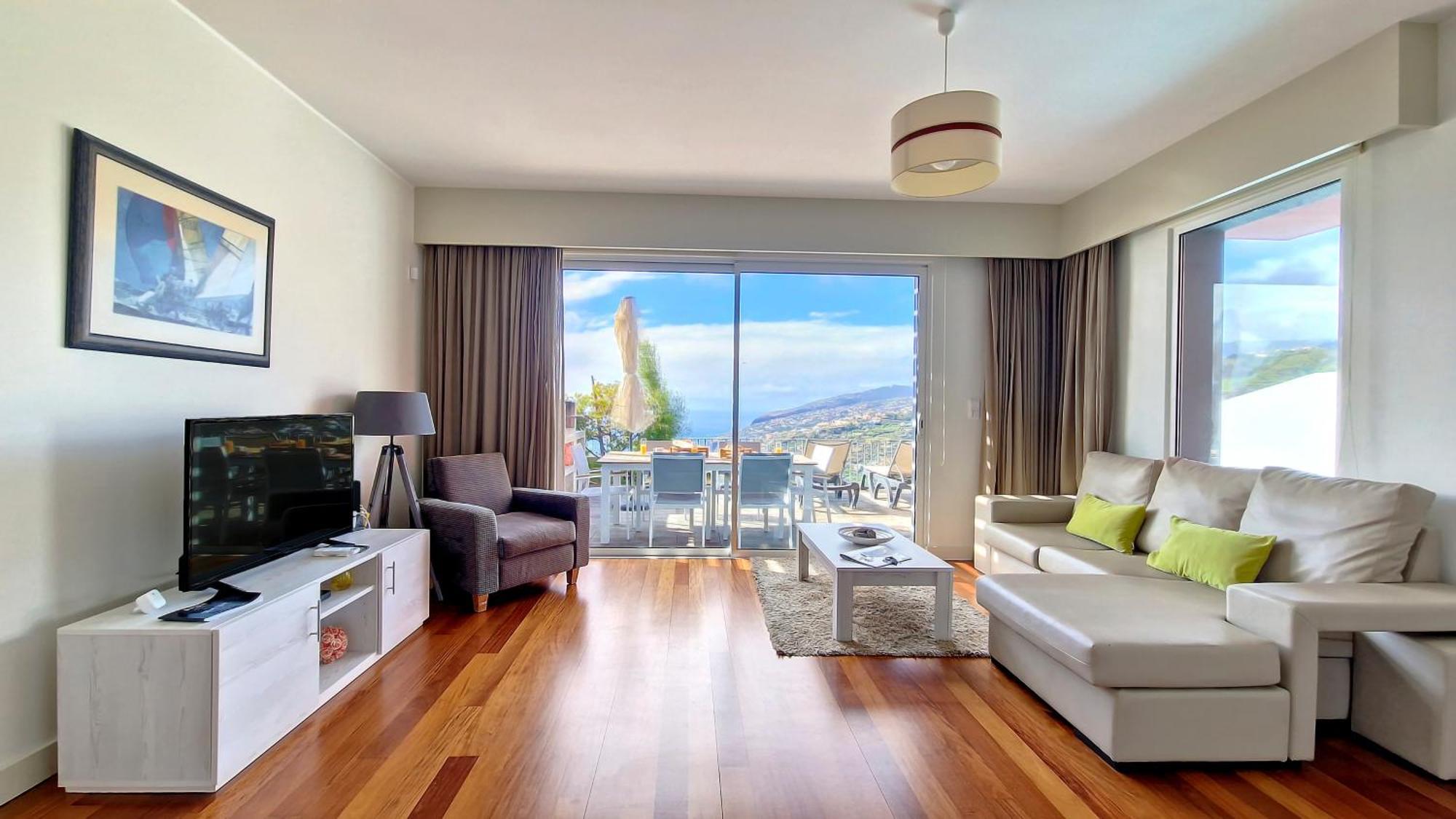 Villa Laura By Lovelystay Calheta  Kültér fotó